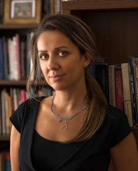 أسلي بيركير Asli E. Perker