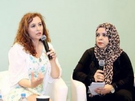 بين الأدب والصحافة – كيف تتعامل الأديبات؟