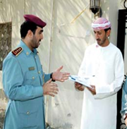 حملة توزيع كل المطبوعات والإصدارات التي تصدرها شرطة الشارقة للأهالي والسكان في مدن وبلدات المنطقة الشرقية