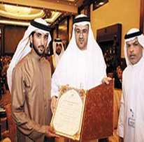 جائزة الشيخ خليفة للكاتب الإماراتي إلى محمد بن راشد