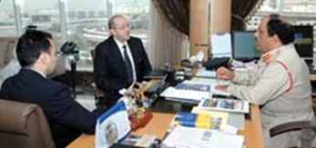 كتاب عن اليوبيل الذهبي لمحاكم دبي