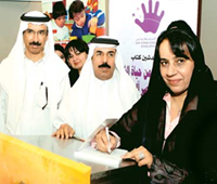 احتفلت جمعية الإمارات لمتلازمة داون في ندوة الثقافة والعلوم في دبي بتدشين الطبعة الثانية من كتاب “أوراق تاريخية من حياة الشاعر حسين بن ناصر آل لوتاه” وهو من تأليف د. رفيعة غباش