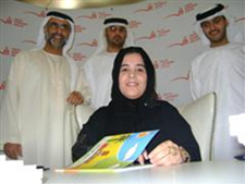 توقيع إصدارين جديدين من إصدارات الوزارة للمجموعتين القصصيتين " صندوق الحكايا " للأديبة الإماراتية ابتسام الزعابي و " مرزوق ومزنة وقصص أخرى " للشاعرة والقاصة أسماء الزرعوني