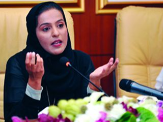 محاضرة للدكتورة مريم الشناصي تحت عنوان “تجربتي مع الكتابة”،