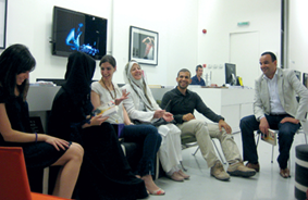 أعضاء المنتدى العربي للكتاب (اقرأ) في دبي