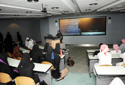 تشارك طالبات وطلاب جامعة الإمارات في جائزة جمارك دبي لأفضل البحوث والمشاريع عن حماية حقوق الملكية الفكرية