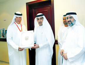 معرض الكتاب القانوني في مبنى المحاكم