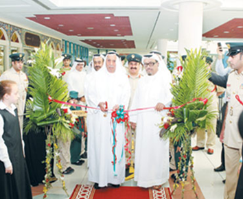 افتتح الفريق ضاحي خلفان تميم، القائد العام لشرطة دبي، فعاليات معرض الكتاب الخامس الذي تنظمه الإدارة العامة لخدمة المجتمع