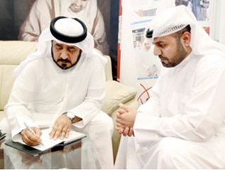 توقيعات كتب في معرض أبوظبي الدولي للكتاب