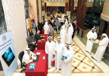 شهدت مؤسسة سلطان بن علي العويس الثقافية توقيع مجموعة كتب سلسلة "أعلام من الإمارات"،