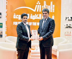 جناح "الشارقة للكتاب" يستقطب ثقافات متعددة في باريس