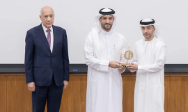 سلطان بن أحمد يكرم الفائزين بجائزة الشارقة لأفضل أطروحة دكتوراه الـ22