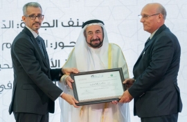 سلطان بن محمد القاسمي يشهد تكريم الفائزين بجائزة الشارقة الألكسو ويفتتح مقرالمركز التربوي للغة العربية