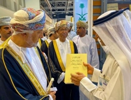 «الشارقة للكتاب» تستعرض مشروع الإمارة الثقافي في مسقط