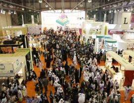 للمرة الأولى في تاريخه بعد إغلاق باب المشاركات 261 دار نشر جديدة في «الشارقة للكتاب»