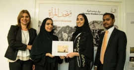 طالبات بجامعة زايد ينجزن كتاباً توثيقياً حول حياة الإماراتيين قبل النفط