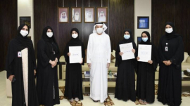 زكي نسيبة يُكرّم الفائزات في «مسبار الأمل الأدبية»