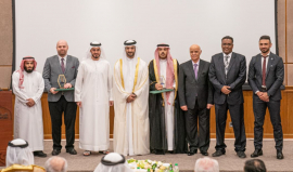 سلطان بن أحمد يكرم الفائزين بجائزة الشارقة لأطروحات الدكتوراه
